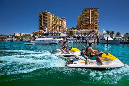 Read more about the article The Only Destin Travel Guide You Will Ever Need