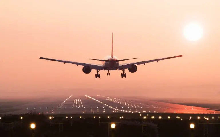 Destin Airport A Guide To Flying Into Paradise Emerald Coast Insider   Landing1015 Airplane 768x480 