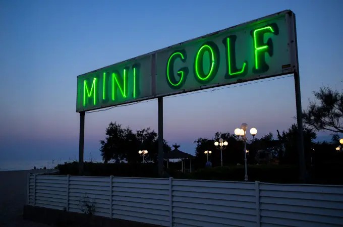 You are currently viewing Minigolf Gulf Shores: Put Put Along The Emerald Coast
